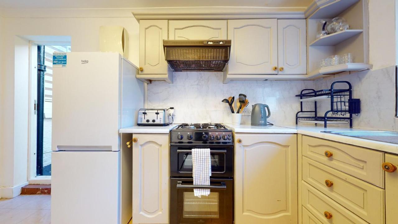 Cheerful 4 Bedroom Victorian House With Back Courtyard London Luaran gambar